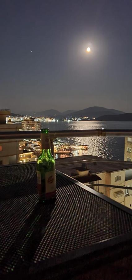 Glen'S Rooftop Sarande Exterior photo